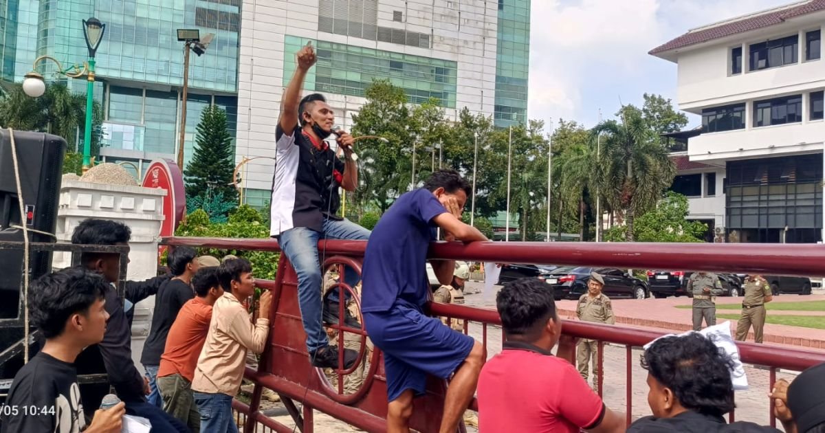 Aliansi Mahasiswa Dan LSM Kebenaran Keadilan DPC Kota Medan Geruduk Kantor Walikota Medan: Usut Aktor Intelektual Perintahkan Satpolpp Jual Besi