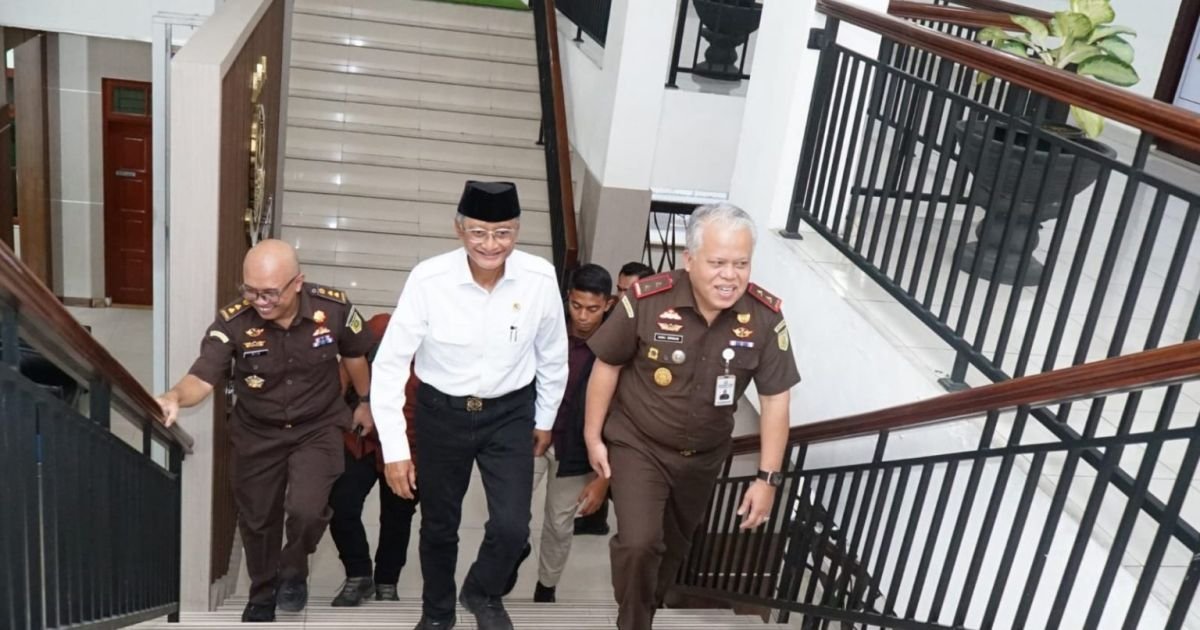 Harli Siregar Sampaikan Dukungan Pemulihan dan Rehabilitasi Sumut Pasca Bencana di Kunjungan Meteri PU RI di Kejati Sumut